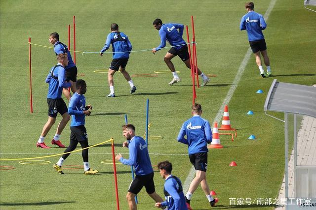 东契奇47+12独行侠终结火箭11连胜 公牛克狼队